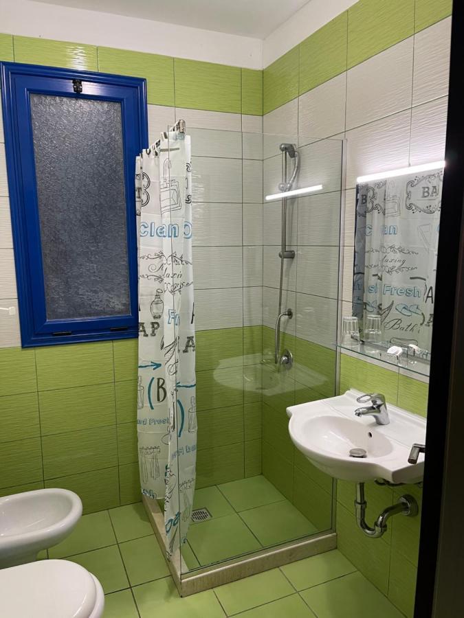 Hotel Zverneci Luaran gambar