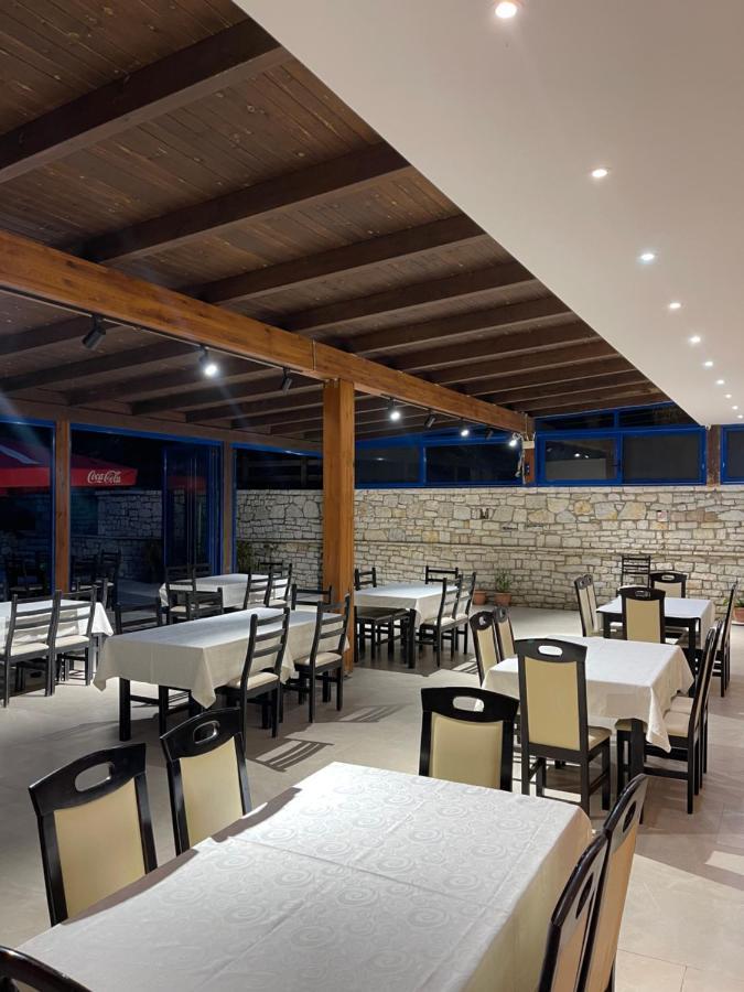 Hotel Zverneci Luaran gambar