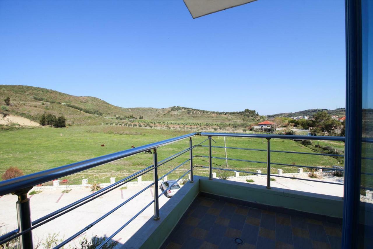 Hotel Zverneci Luaran gambar